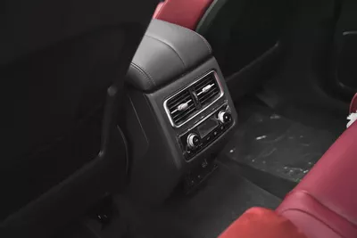2023 Hongqi HS7 Flagship Chinese Specs-10
