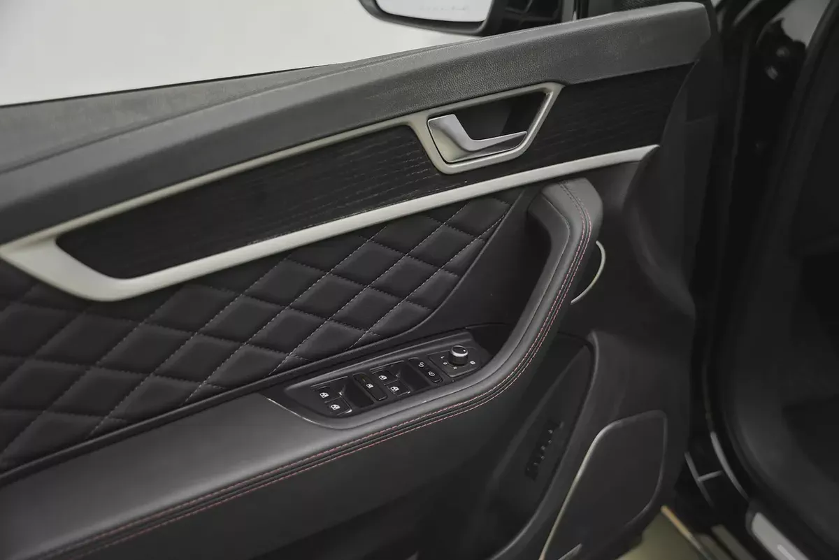 2023 Hongqi HS7 Flagship Chinese Specs-7-7