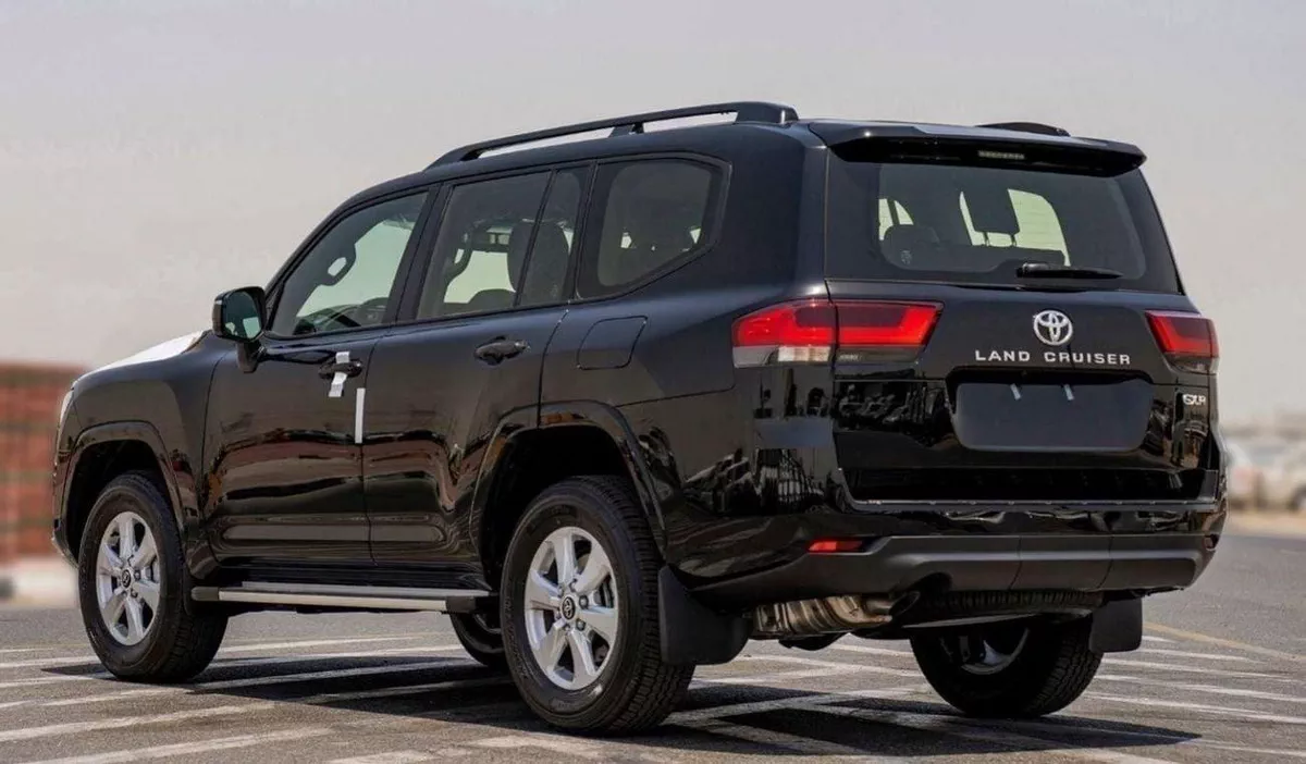 Toyota Land Cruiser GXR Toyota land cruiser lc300 GXR 4.0 PETROL AT 2025-1-0
