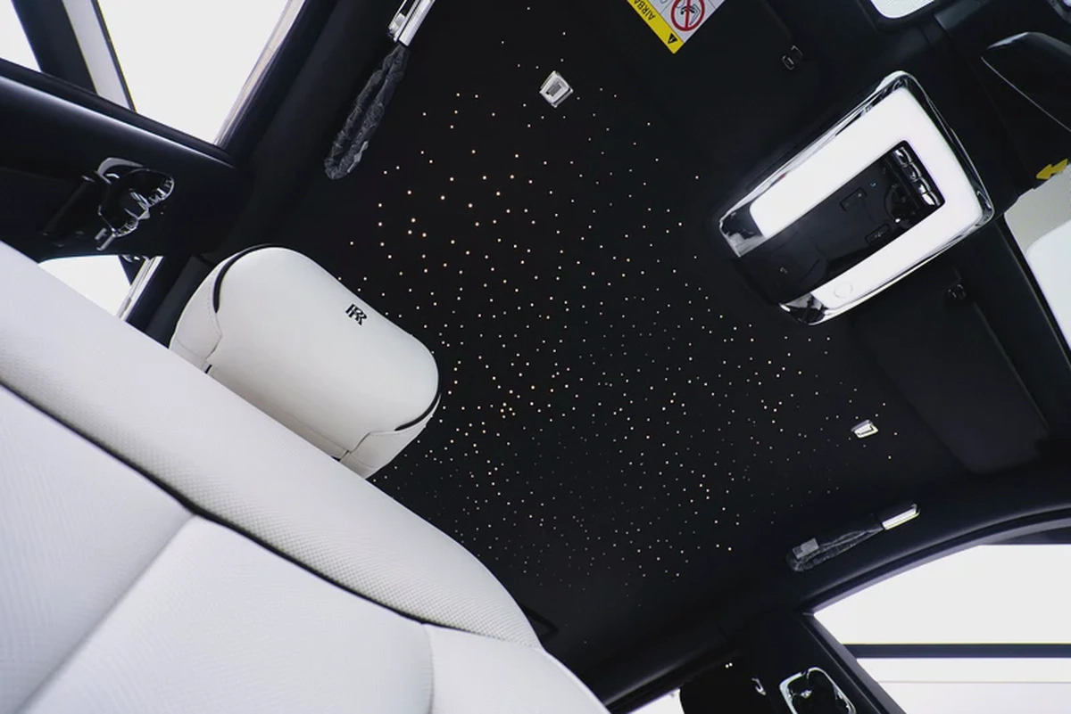 2026 ROLLS ROYCE PHANTOM EWB | GCC | MAIN DEALER WARRANTY SERVICE | VIP REAR SEATS-17-17