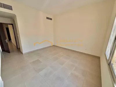 Renovated || 4 Bedroom Villa || Front yard || Al Garhoud ||-3