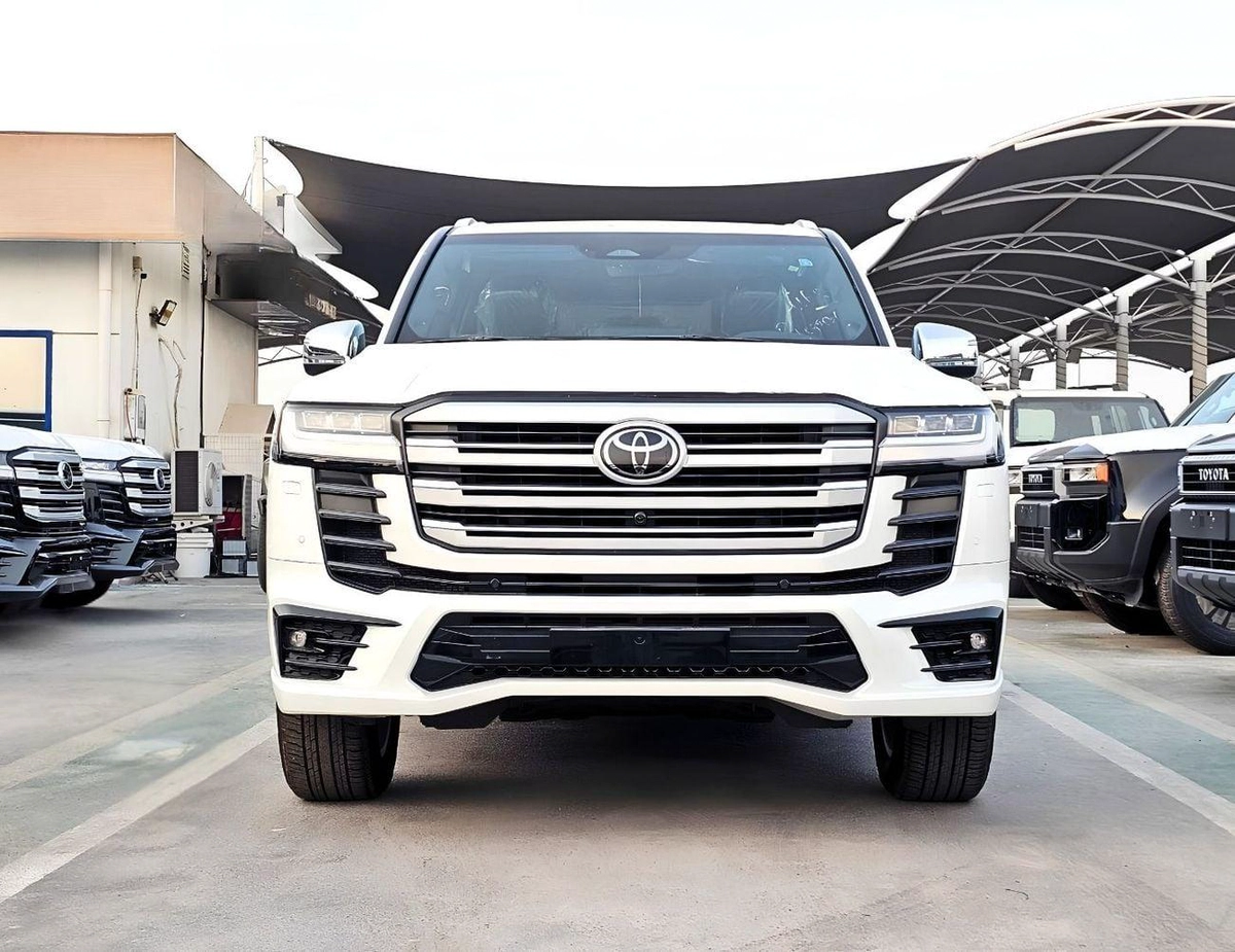 Toyota Land Cruiser VXR TOYOTA LANDCRUISER LC300 VXR TWIN TURBO AURO KIT FULL OPTION SA PETROL AT 3.5L V6 4WD CH# 28463 CODE-2-0