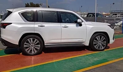 Lexus LX600 VIP LAUNCH EDITION LEXUS LX 600 TURBO SPORTS-7