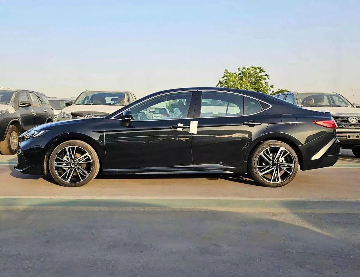 Toyota Camry XLE S SPORT / 2.0L V4 PETROL / PWR SEATS WITH HEADUP DISPLAY / PANORAMIC ROOF (CODE # CMPCS)-2-0