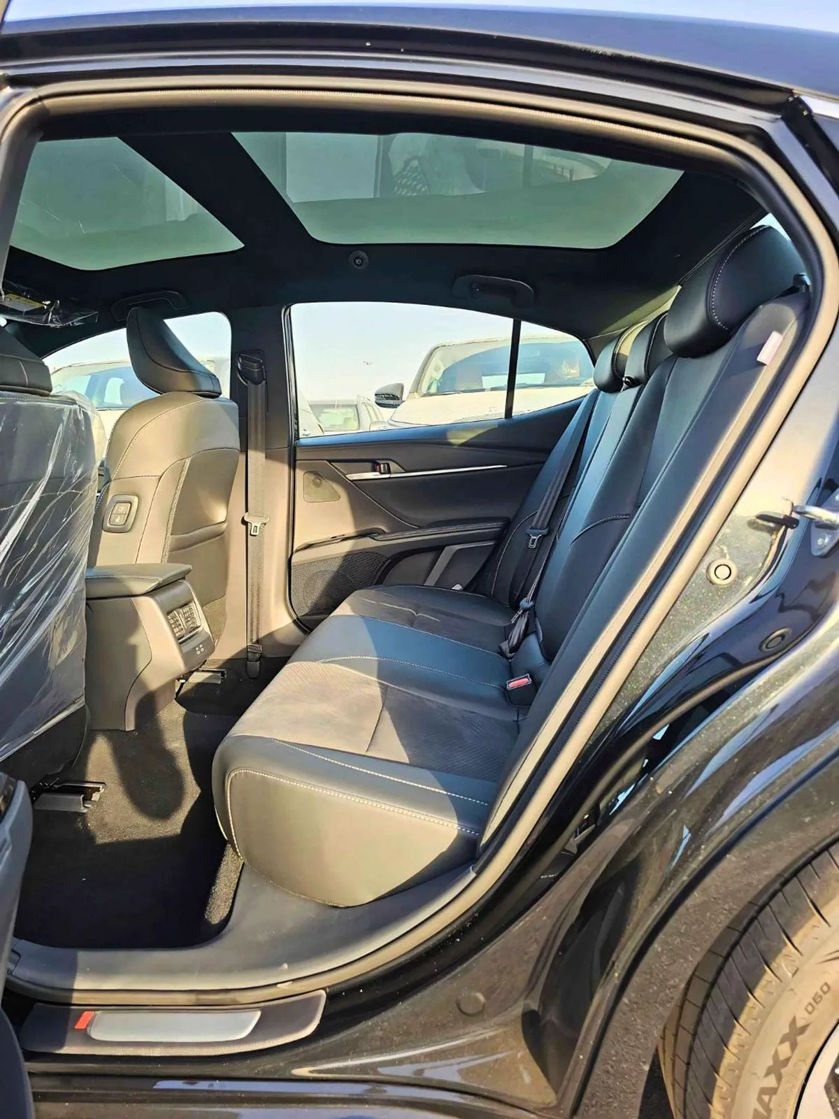 Toyota Camry XLE S SPORT / 2.0L V4 PETROL / PWR SEATS WITH HEADUP DISPLAY / PANORAMIC ROOF (CODE # CMPCS)-7-0