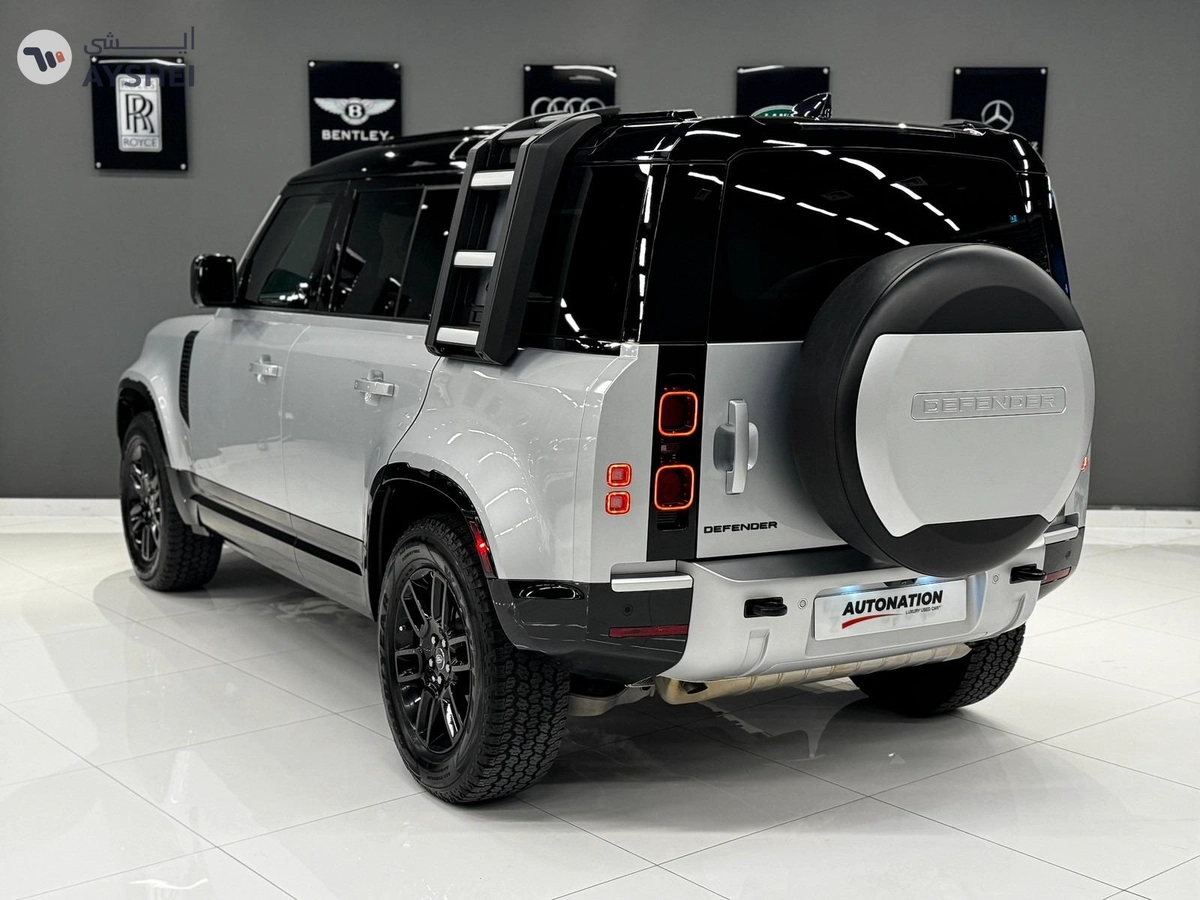 Land Rover Defender 2024-4-4