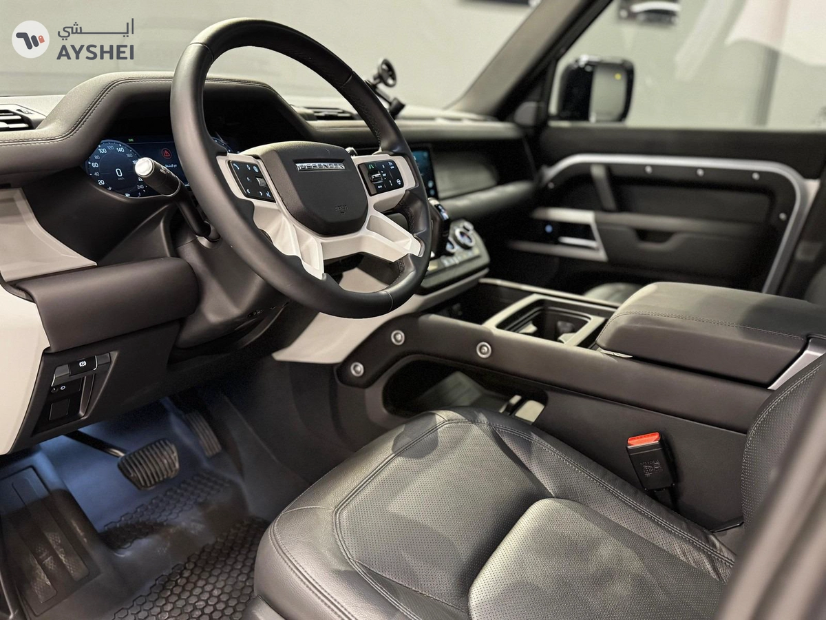 Land Rover Defender 2024-8-8