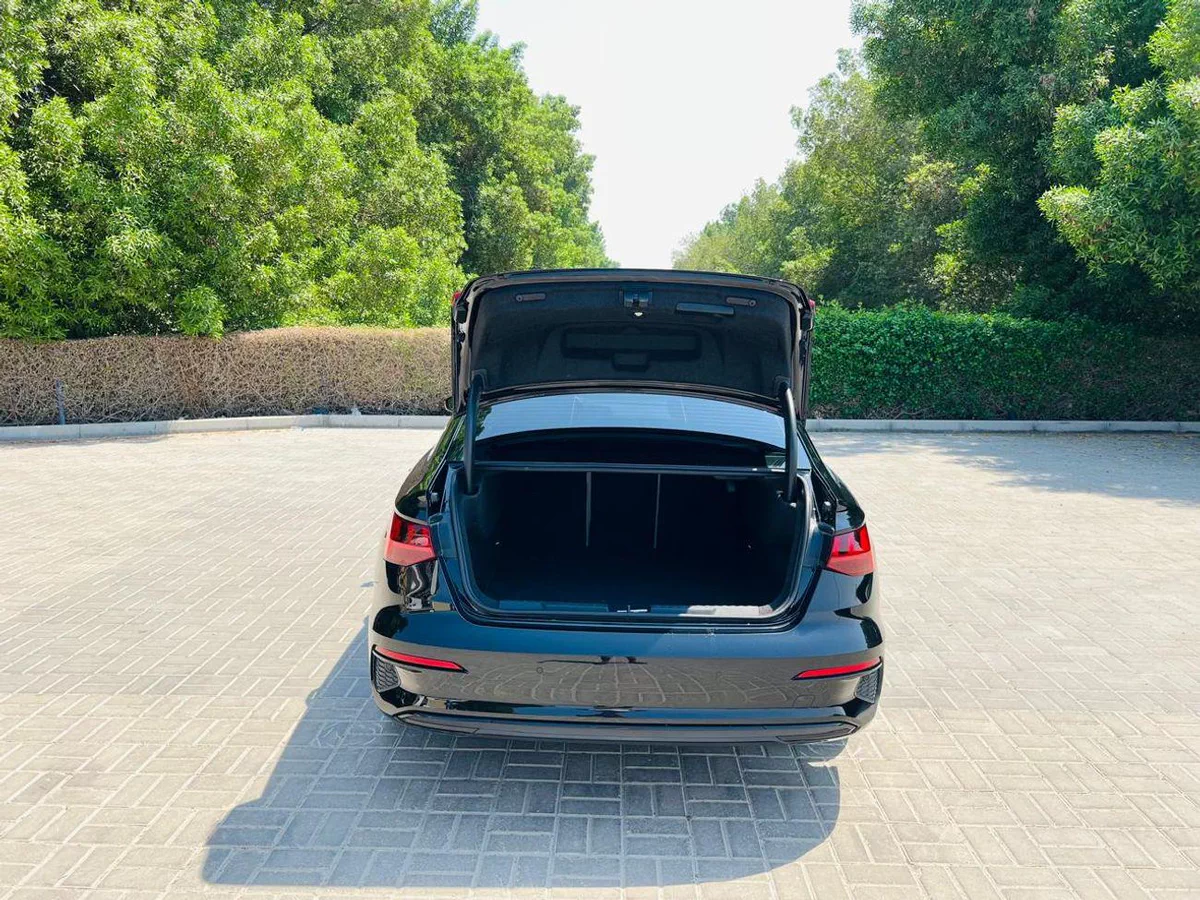 Audi A3 40 TFSI PREMIUM-19-0