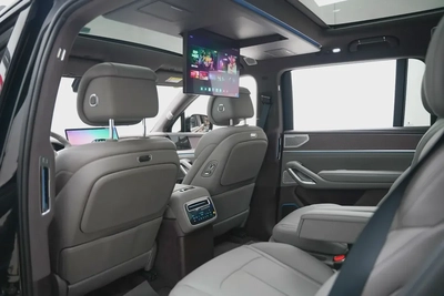 2025 Denza N9 Flagship-13