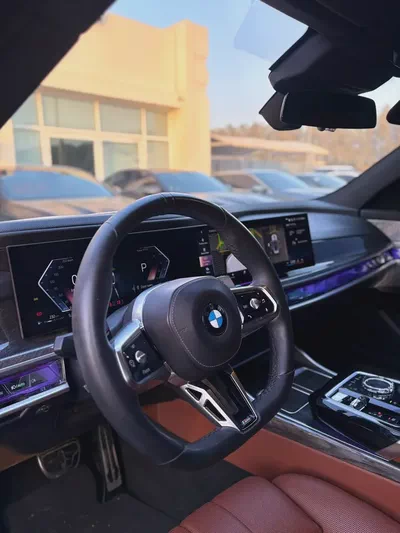 BMW 7-Series 740i M Sport 2023 GCC Specs-4