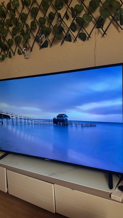 Geepas 58 inch TV-2