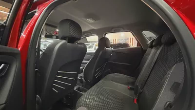 Renault Captur 2018 Special Edition - GCC Specs - Pristine Condition-6