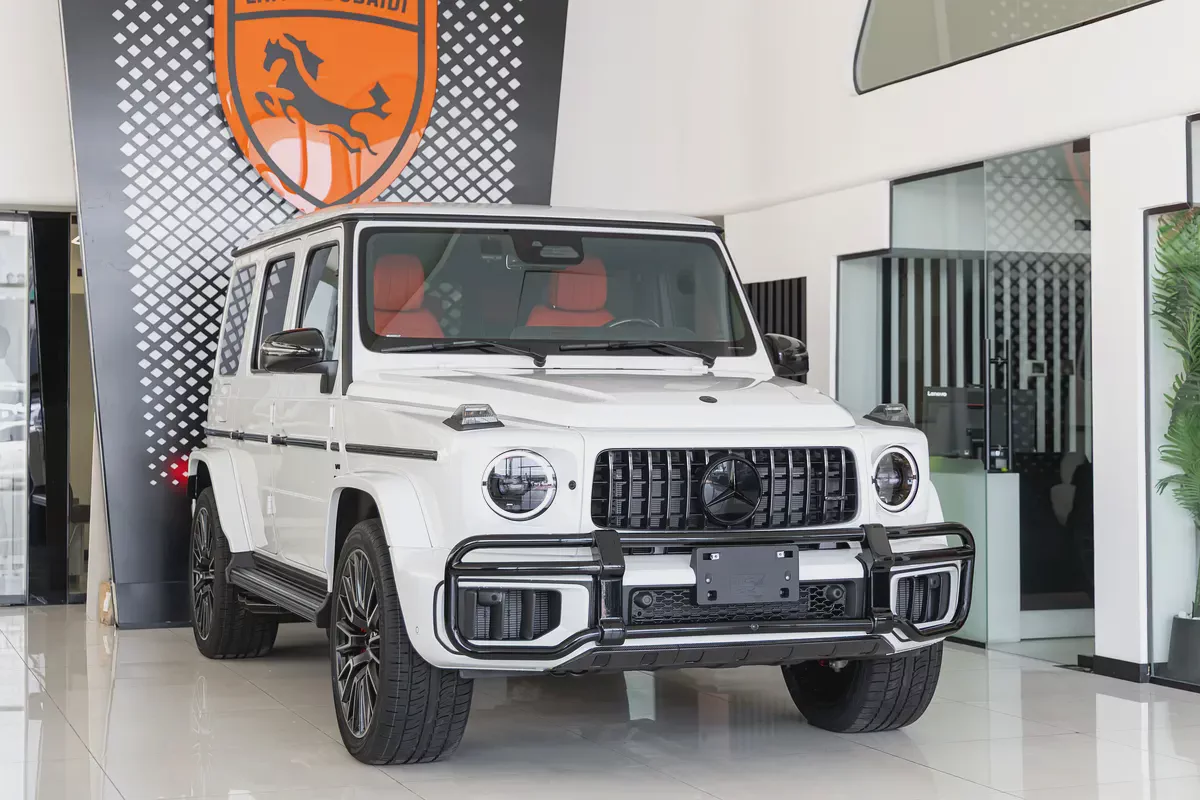Mercedes-AMG G 63 | 2026 | White | Full Carbon | Performance Package | 4.0L V8 Twin-Turbo | 585 HP