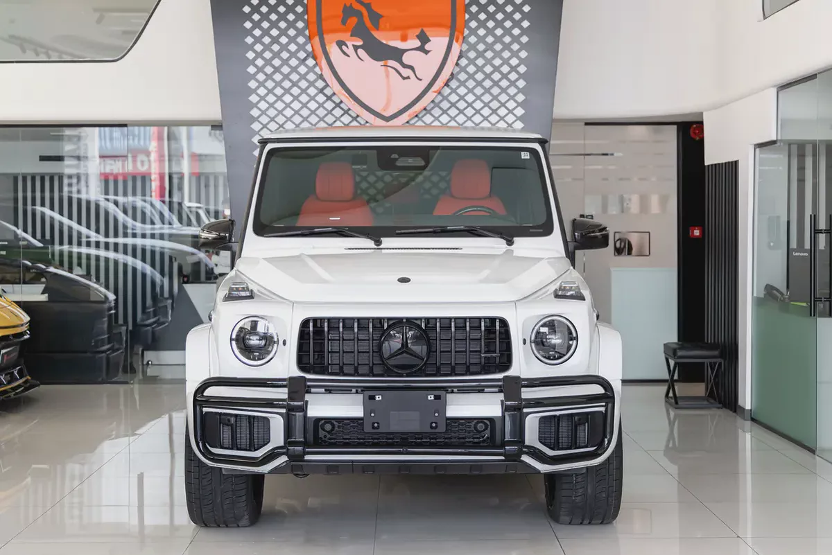 Mercedes-AMG G 63 | 2026 | White | Full Carbon | Performance Package | 4.0L V8 Twin-Turbo | 585 HP-1-1