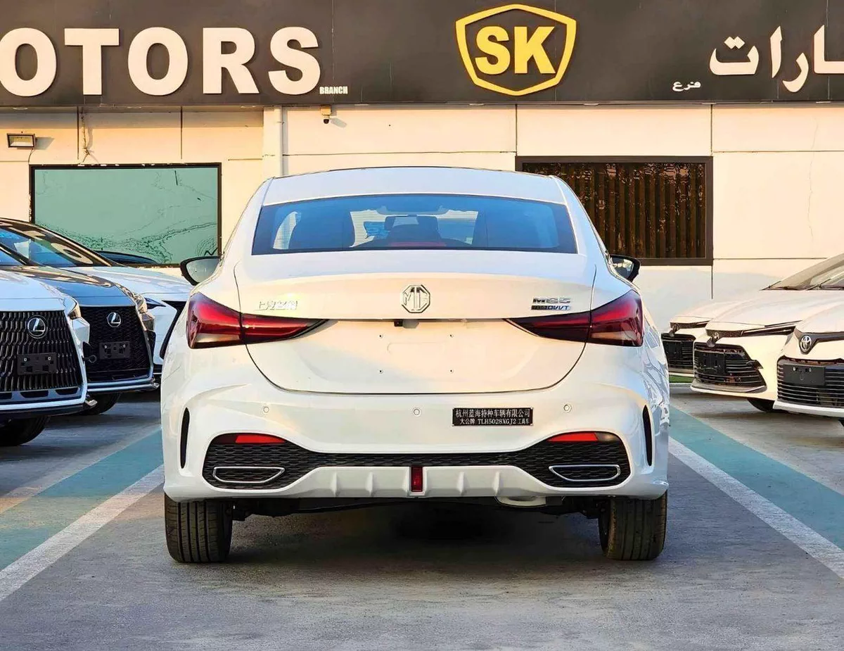 MG 5 180DVVT LUXURY / 1.5L PETROL / SUNROOF / LEATHER SEATS / FRONT & REAR CAMERA (CODE#MG5GF) READY STOC-4-0