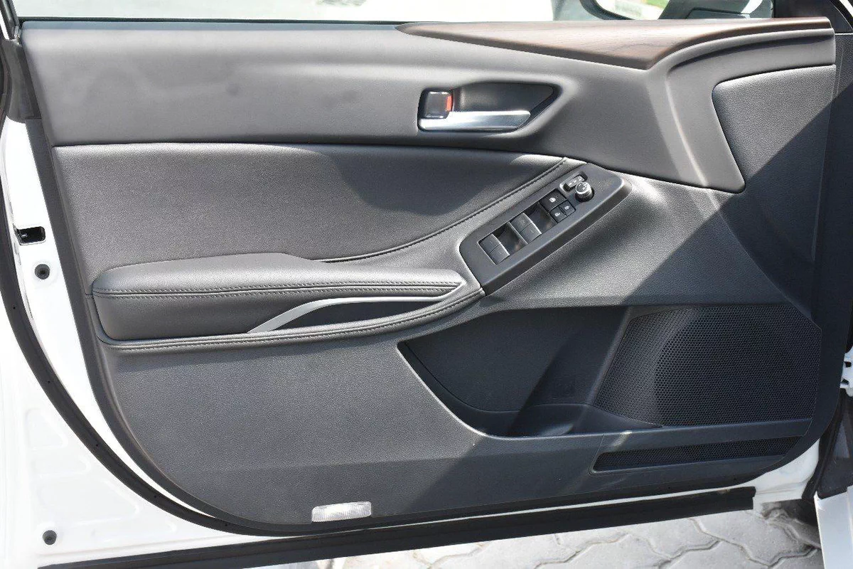 TOYOTA AVALON 2025 | WHITE-8-8