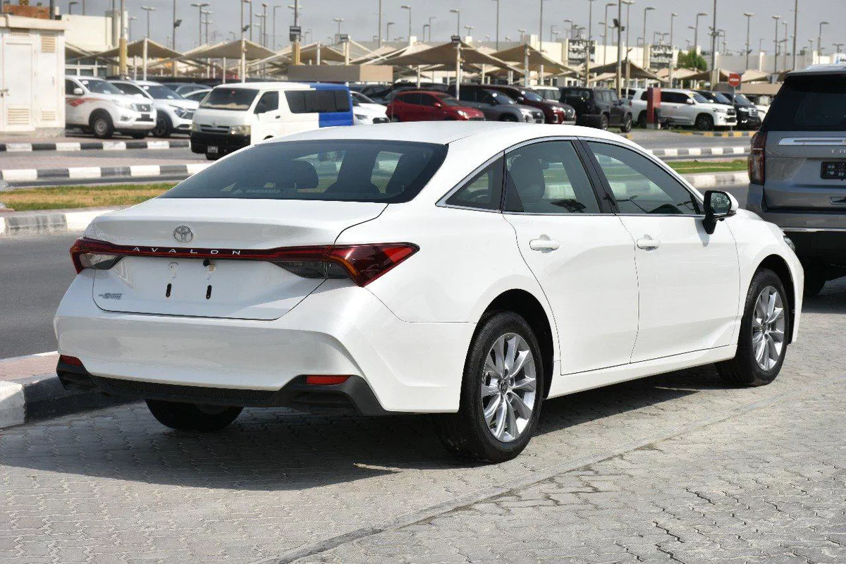TOYOTA AVALON 2025 | WHITE-10-10