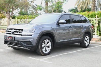 0% DP - GCC SPECS - VOLKSWAGEN TERAMONT 3.6L 4WD - FIRST OWNER-2