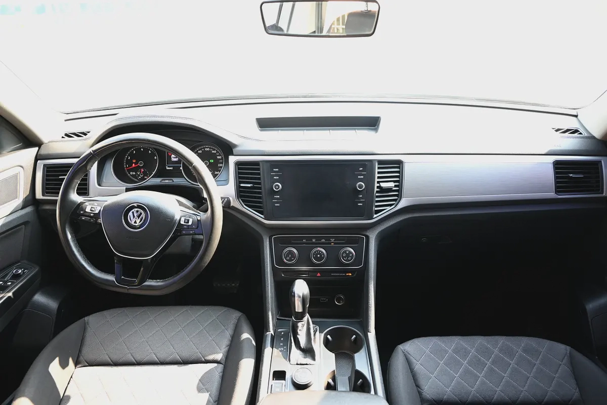 0% DP - GCC SPECS - VOLKSWAGEN TERAMONT 3.6L 4WD - FIRST OWNER-8-8