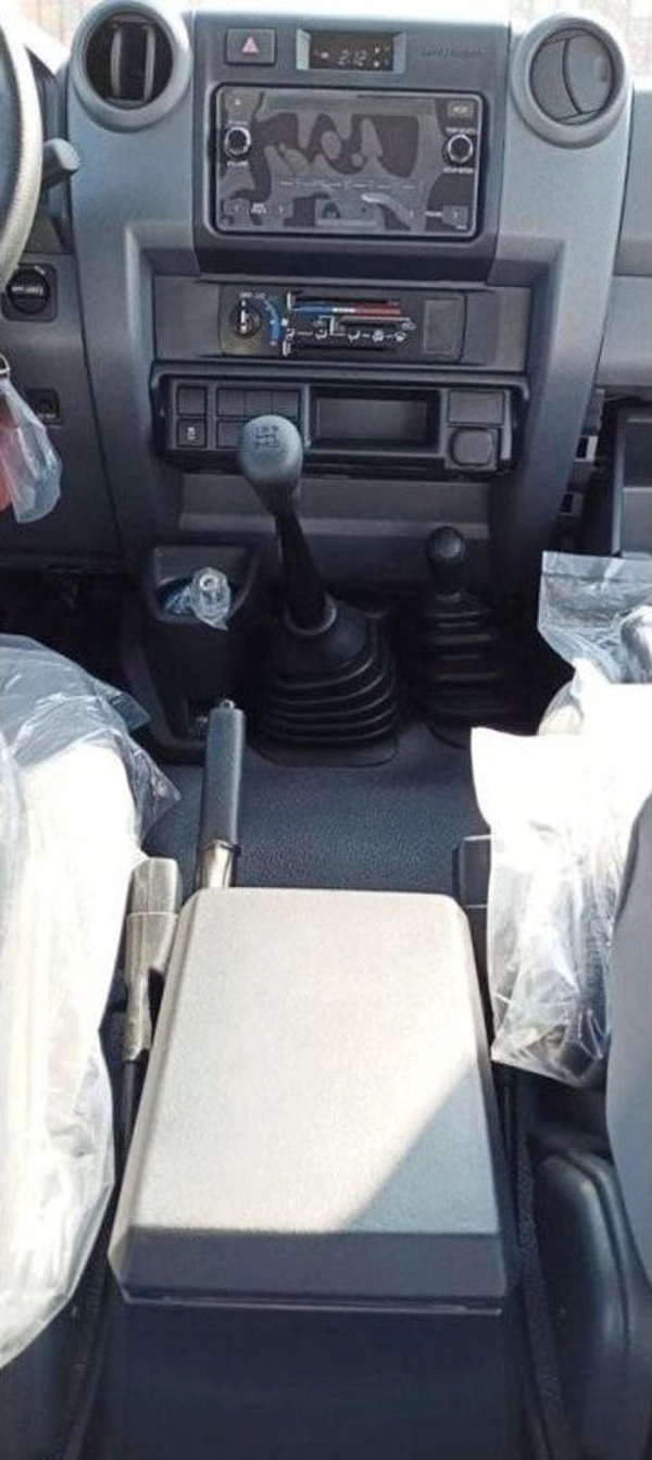 Toyota Land Cruiser Pick Up TOYOTA LAND CRUISER LC79 4.2L V6