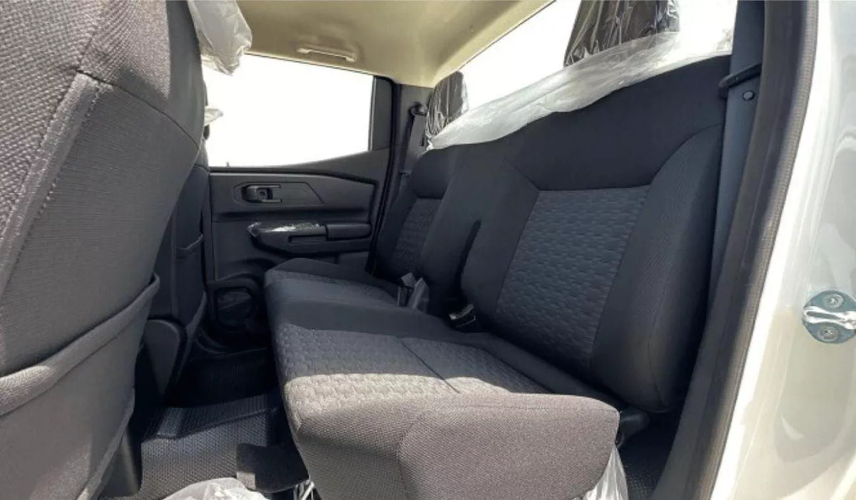 Mitsubishi L200 GL L200 2.4L  petrol DC 4W GL New Face 5MT-13-0