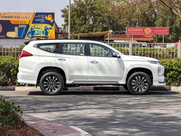 MITSUBISHI MONTERO SPORT 2023 GCC (81,844KM)
