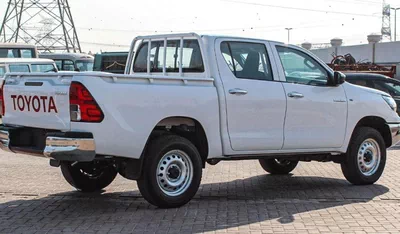 Toyota Hilux GL HILUX 2.4L MT-3