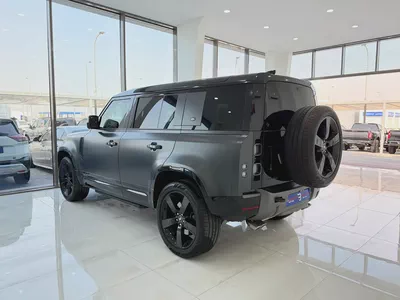 لاند روفر ديفندر P525 V8 carpathian edition رمادي / زعفراني 2023 (وارد بريطانيا كلين )-3