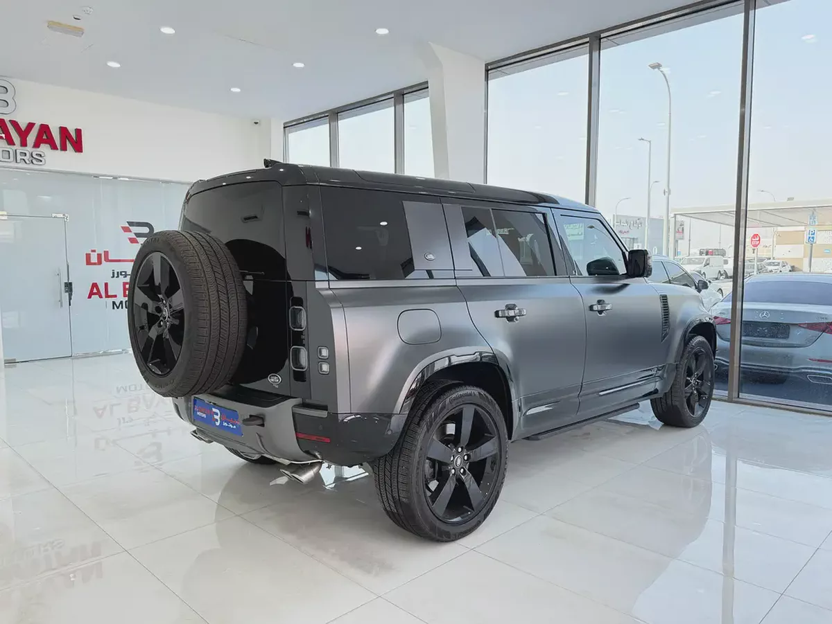 لاند روفر ديفندر P525 V8 carpathian edition رمادي / زعفراني 2023 (وارد بريطانيا كلين )-2-2