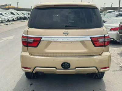 Nissan patrol 2016 look 2020 gold color GacC calen car-8