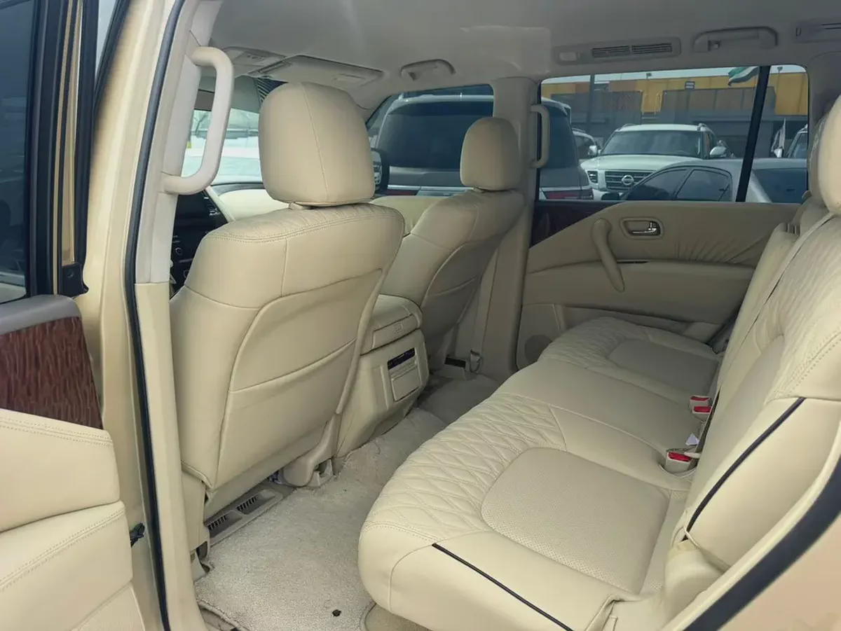 Nissan patrol 2016 look 2020 gold color GacC calen car-5-5