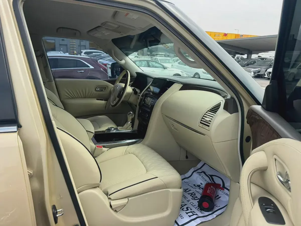 Nissan patrol 2016 look 2020 gold color GacC calen car-6-6