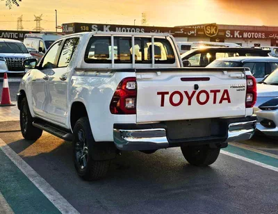Toyota Hilux SGLX SR5 WIDE BODY / 2.4L V4 DIESEL M/T / DVD CAMERA / PUSH START / FULL OPTION (CODE # HDMH2)-5
