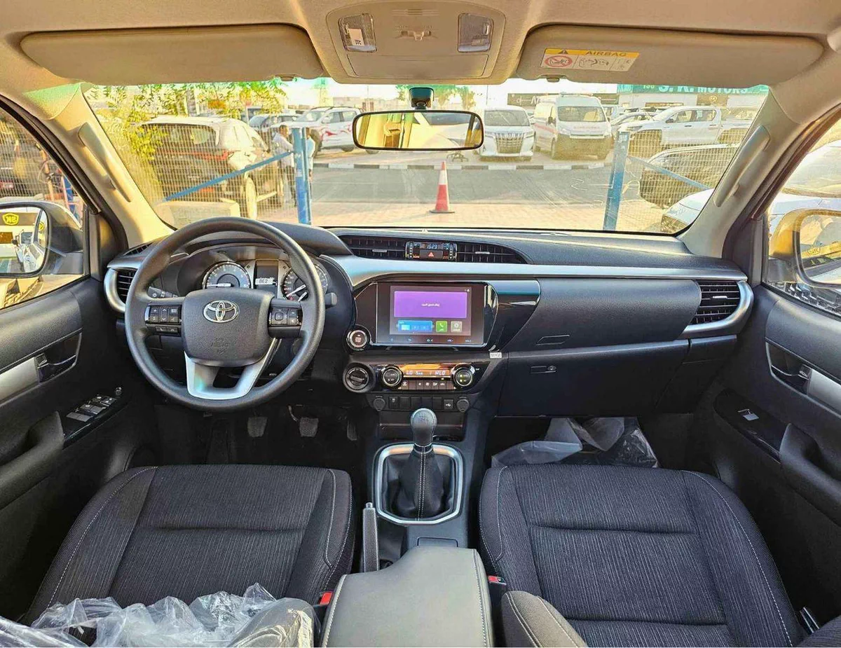 Toyota Hilux SGLX SR5 WIDE BODY / 2.4L V4 DIESEL M/T / DVD CAMERA / PUSH START / FULL OPTION (CODE # HDMH2)-11-0