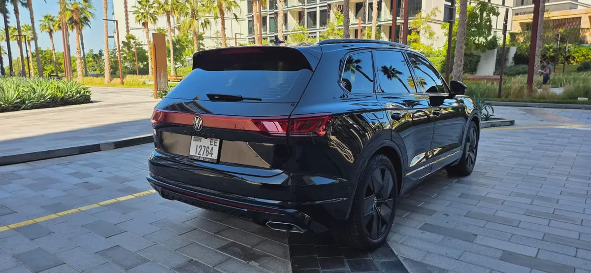 2025-Volkswagen Touareg R-line-Under Warranty and Service Contract-Bank Finance Available-6-6