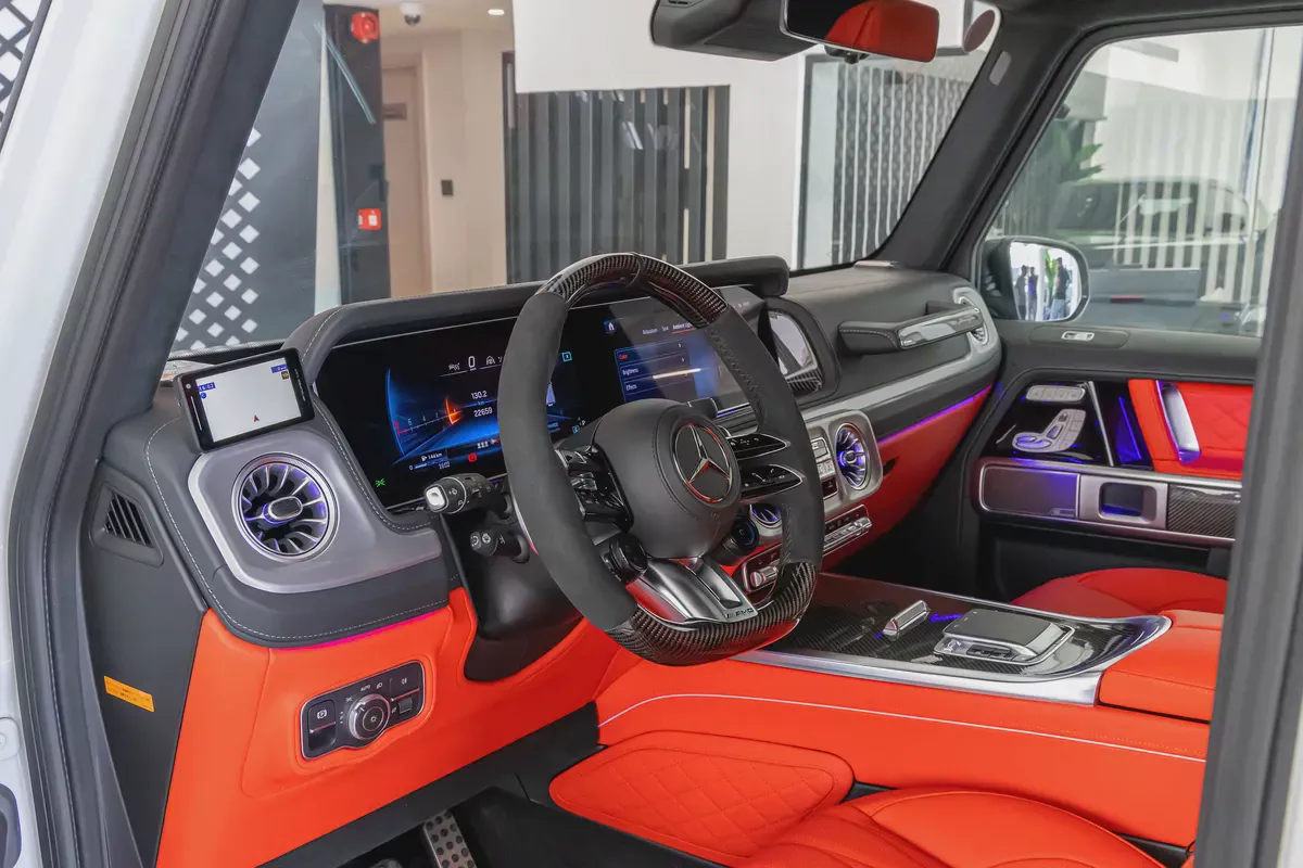Mercedes-Benz G63 | 2025 | performance package | Japanese Specs | V8-9-9