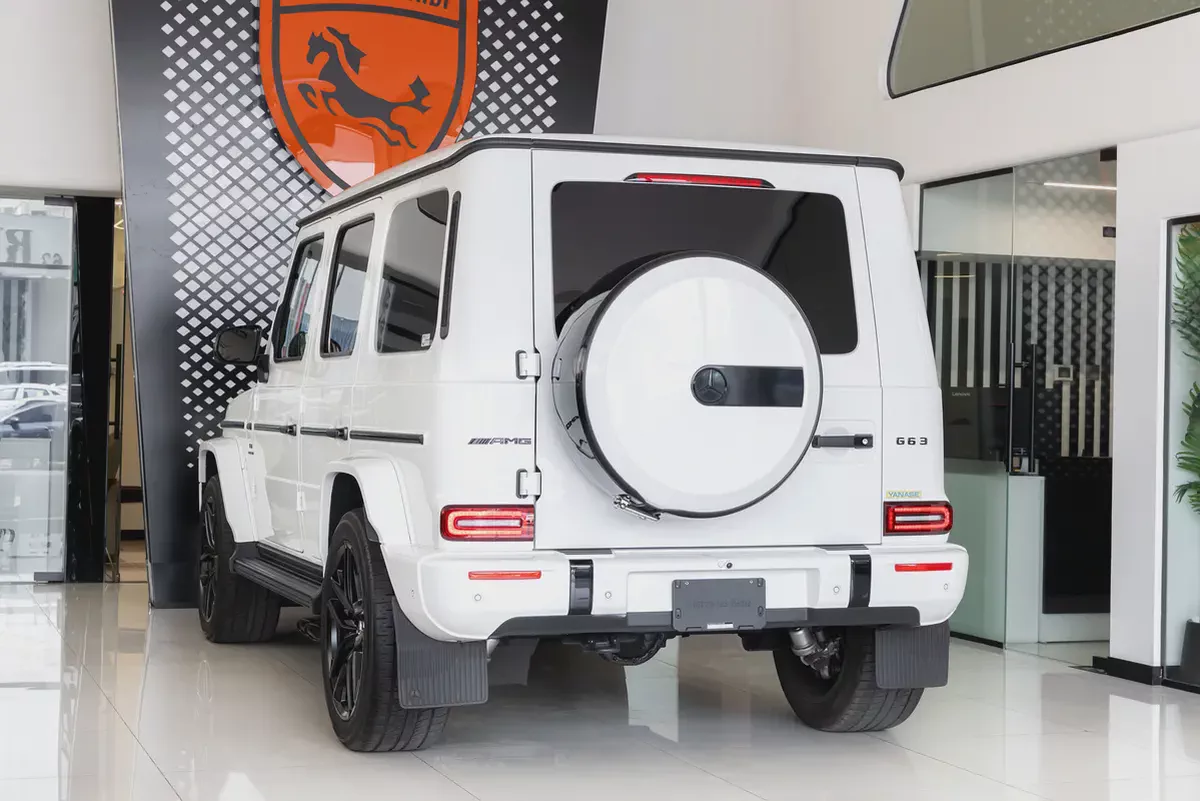 Mercedes-Benz G63 | 2025 | performance package | Japanese Specs | V8-5-5