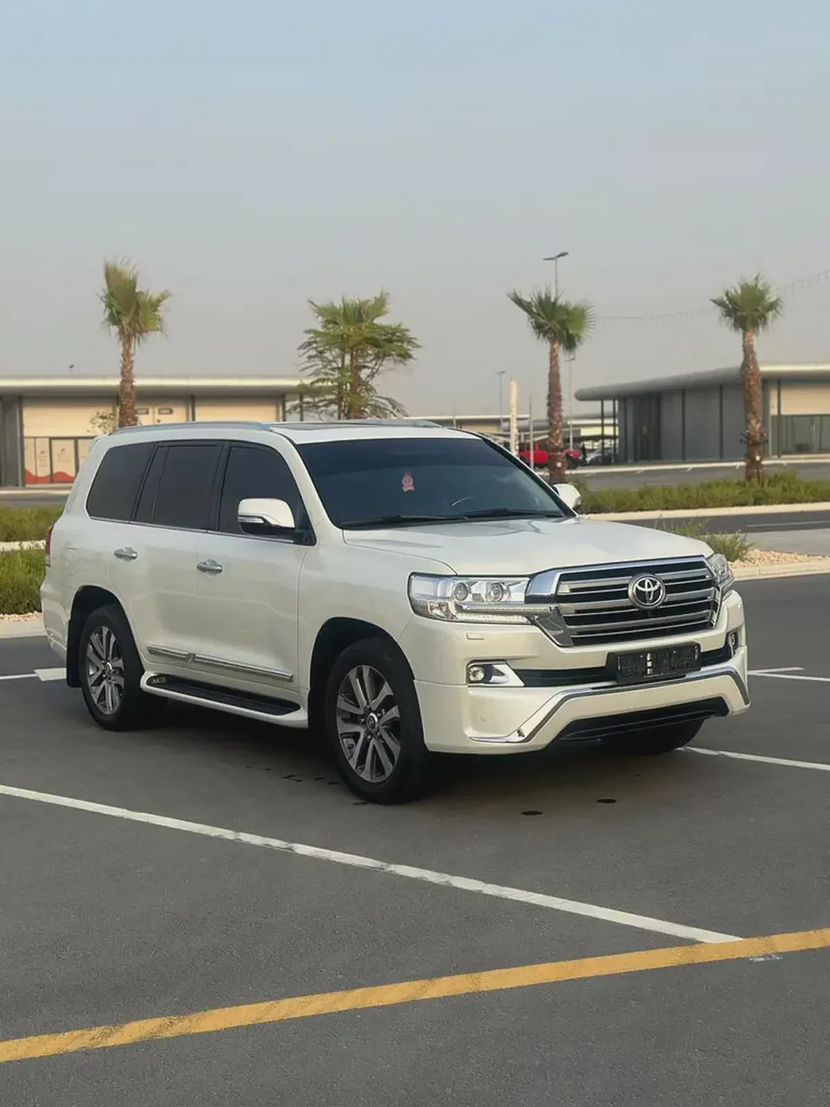 Toyota Land Cruiser VXR 5.7L V8-1-1