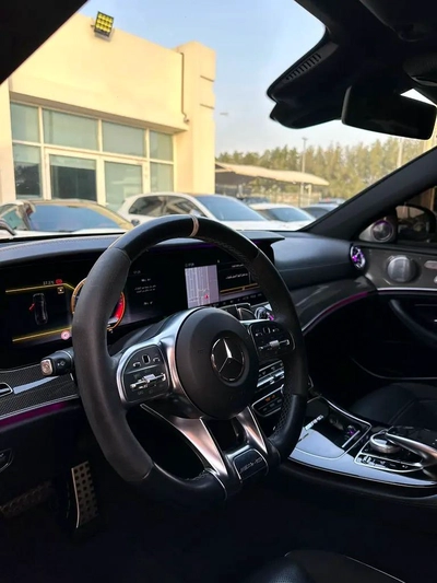 MERCEDES BENZ AMG E63s 2019 Japan Import ( Clean Title ) Original Paint Zero Accidents Two Keys 5-4