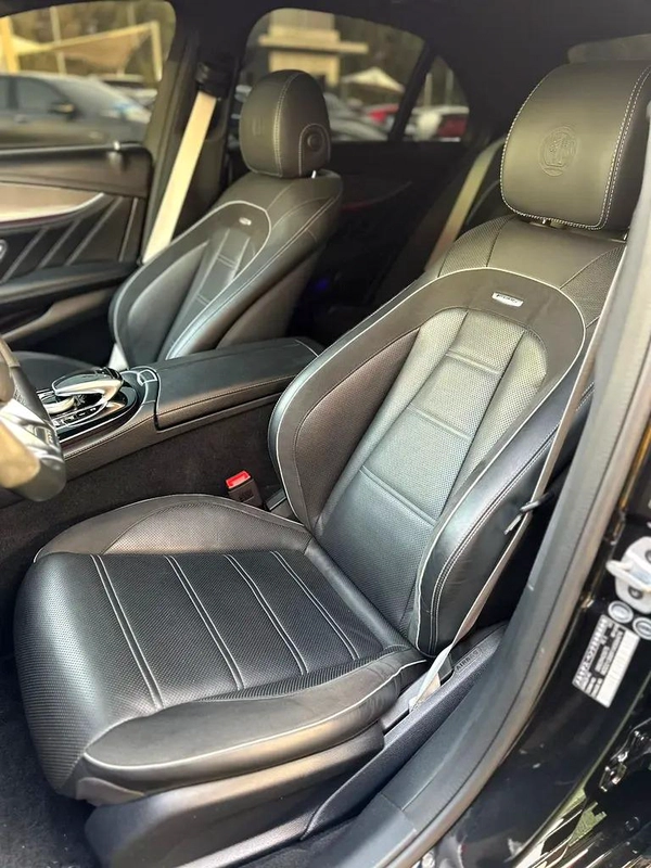 MERCEDES BENZ AMG E63s 2019 Japan Import ( Clean Title ) Original Paint Zero Accidents Two Keys 5