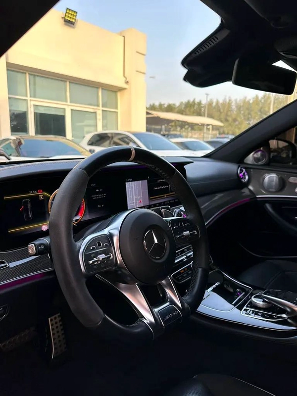 MERCEDES BENZ AMG E63s 2019 Japan Import ( Clean Title ) Original Paint Zero Accidents Two Keys 5