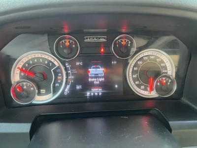 Dodge Ram 1500 Big Horn 2015 - Canadian Specs - GCC Ready!-12