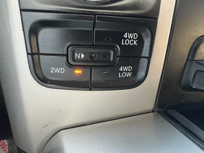 Dodge Ram 1500 Big Horn 2015 - Canadian Specs - GCC Ready!-15