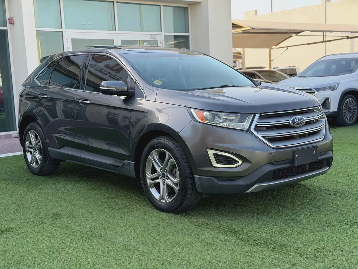 Ford Edge Titanium -2016 -GCC -FREE ACCIDENT-LOW MILAGE-FULL SERVICE AGENCY-EXCELLENT CONDITION