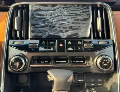 Lexus LX600 SIGNATURE TURBO SPORT || 3.5L PETROL V6 | RADAR | REAR ENTERTAINMENT SCREEN | LETAHER / SUNROOF (CODE # L6TSO)-20