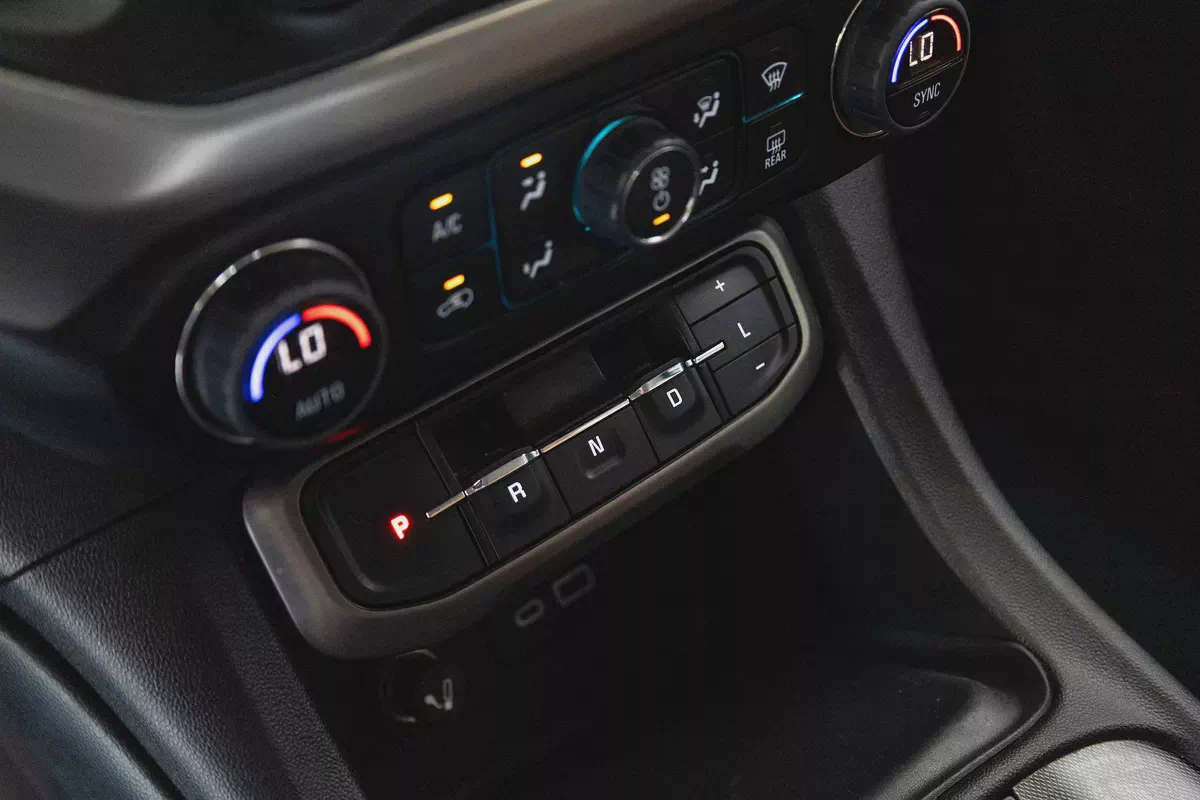 2023 GMC Acadia AT4 3.6L l AED 1,184 Monthly l 3 Months Warranty | Free Courtesy Car Included-12-12