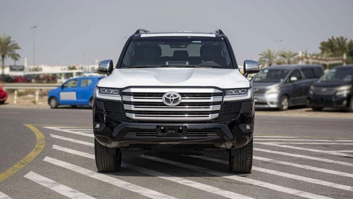 Toyota Land Cruiser LAND CRUISER VX 3.5L-1-0