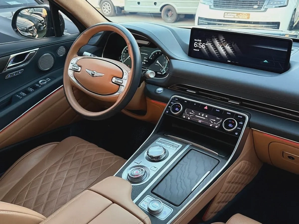 Genesis GV80 Platinum 2023 GCC Specsجييسيس جي في ٨٠ موديل ٢٠٢٣ خليجي تحت الضمان وعقد صيانة