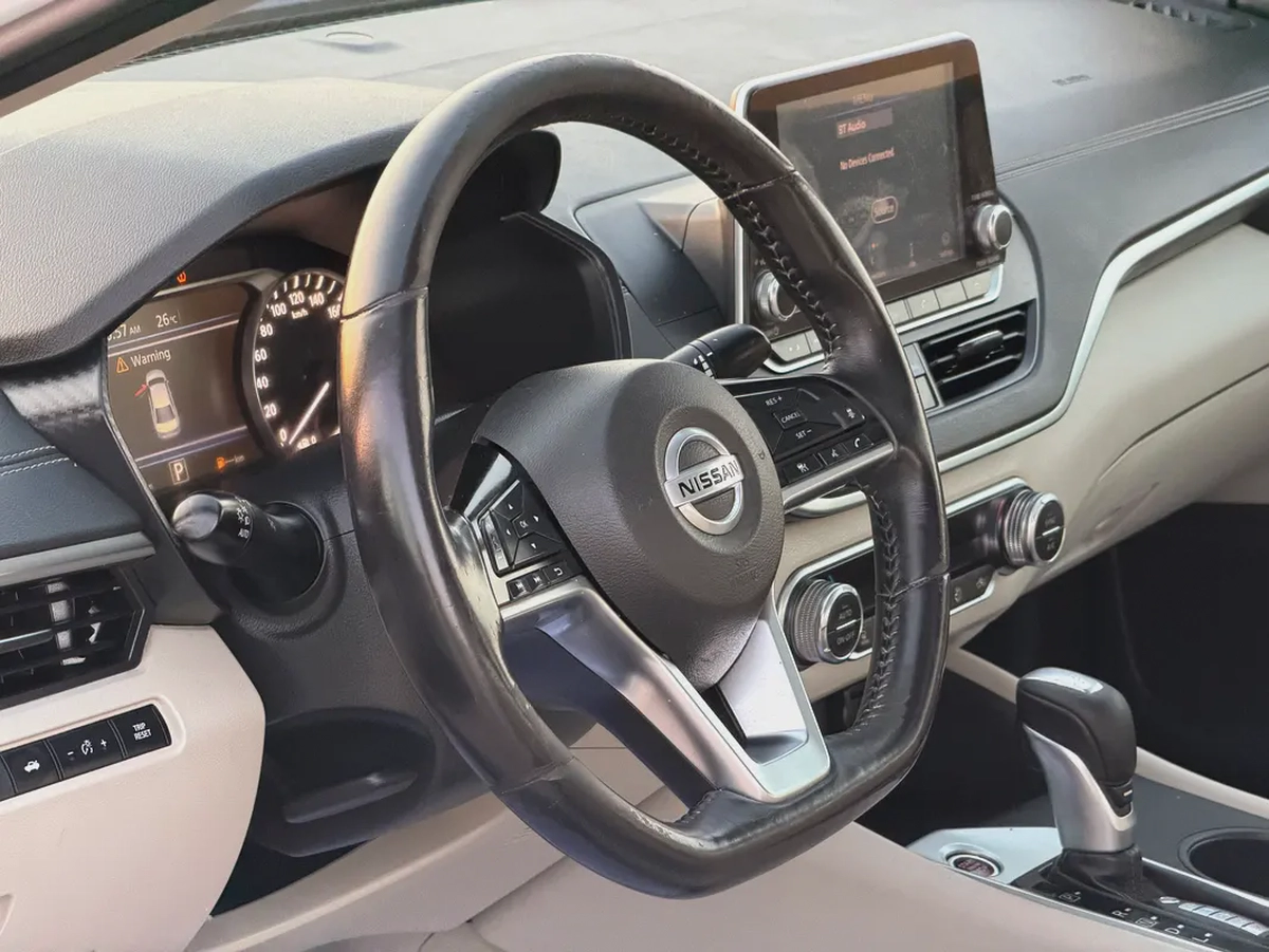Nissan Altima SV 2020, GCC Specs - Excellent Condition-9-9