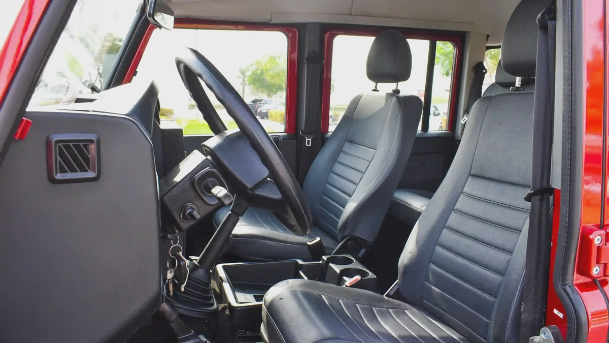 2016 Land Rover Defender 130 Soft Top (Red)-17-17
